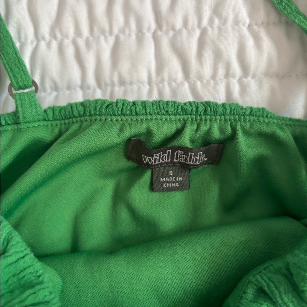 Green Ruched Crop Top - Picture 2 of 2